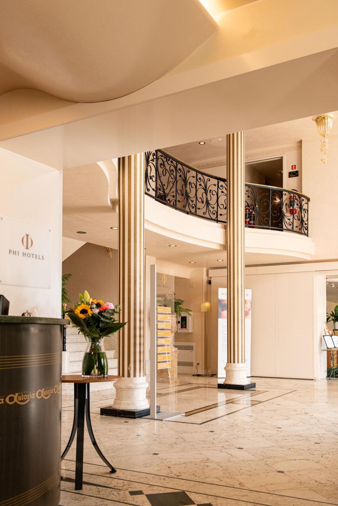 Phi Hotel Astoria Susegana Exterior photo